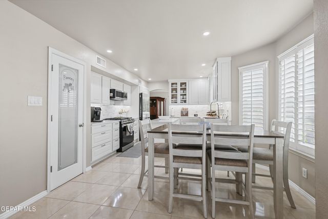 7361 CAMINO DEL SOL Drive, El Paso, TX 79911