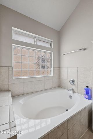 7361 CAMINO DEL SOL Drive, El Paso, TX 79911
