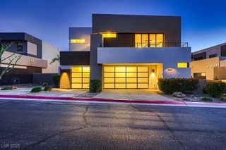 917 Vegas View Drive, Henderson, NV 89052