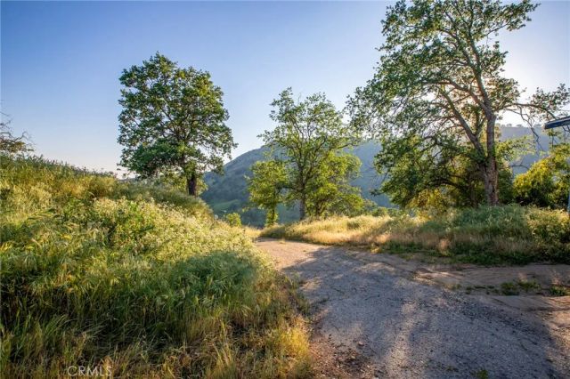 35032 George Smith, Squaw Valley, CA 93675