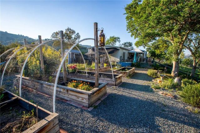 35032 George Smith, Squaw Valley, CA 93675