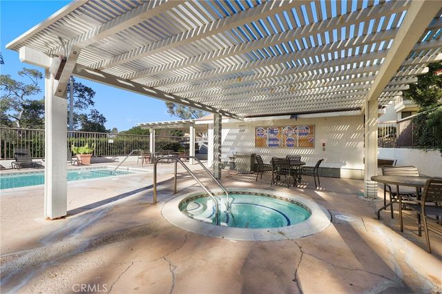 25701 View Pointe, Lake Forest, CA 92630