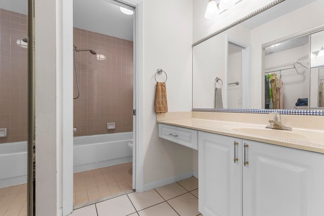 1001 NW 79th Avenue, Plantation, FL 33322