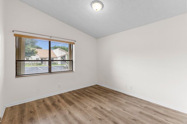 1001 NW 79th Avenue, Plantation, FL 33322