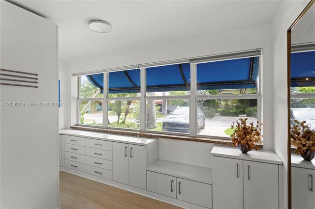 7611 Miami View Dr, North Bay Village, FL 33141
