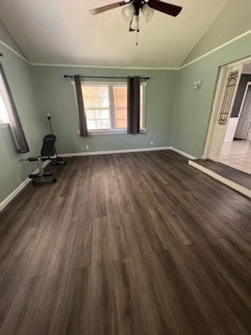 709 VALLEY VIEW Drive, Arlington, TX 76010