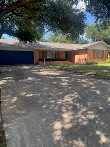 709 VALLEY VIEW Drive, Arlington, TX 76010