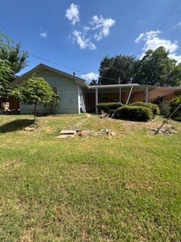 709 VALLEY VIEW Drive, Arlington, TX 76010
