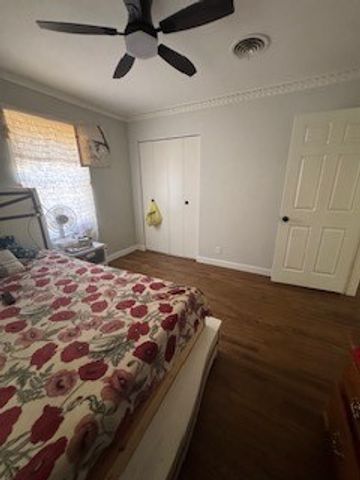 709 VALLEY VIEW Drive, Arlington, TX 76010