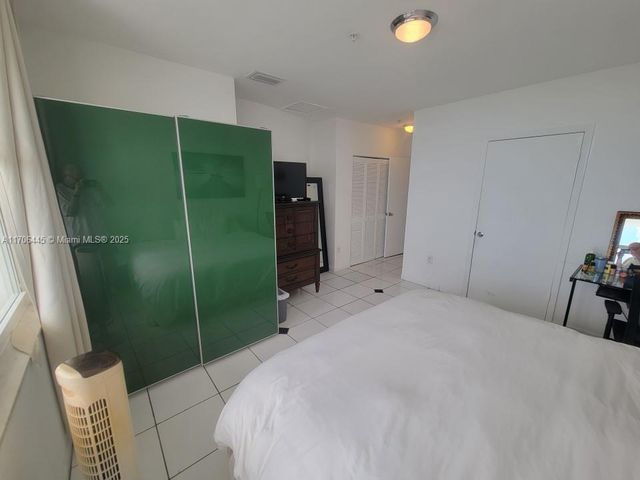 5601 Collins Ave PH-9, Miami Beach, FL 33140