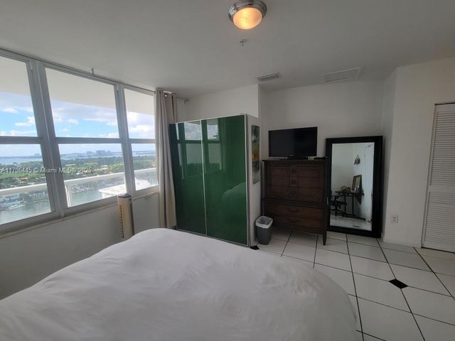 5601 Collins Ave PH-9, Miami Beach, FL 33140