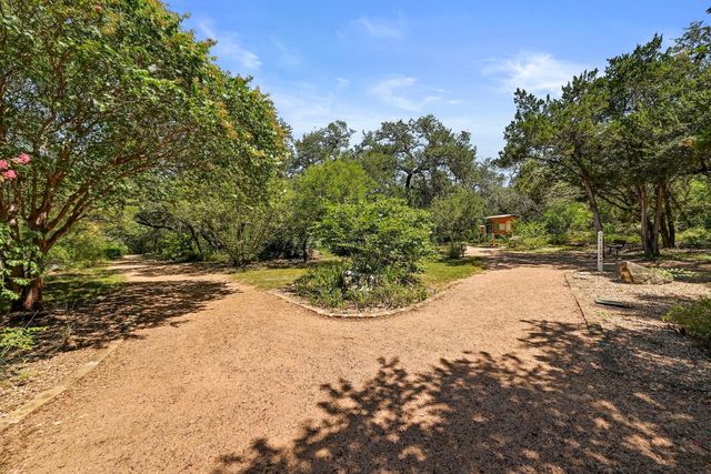 275 Mooring CIR B, Lakeway, TX 78734