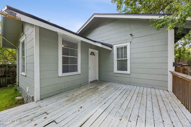 683 BRIDAL Avenue, Jacksonville, FL 32205