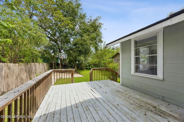 683 BRIDAL Avenue, Jacksonville, FL 32205