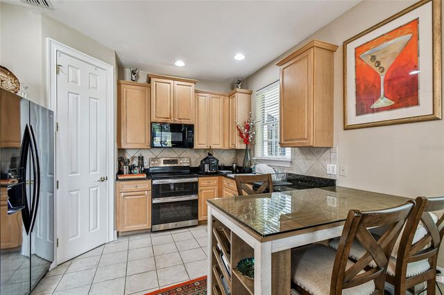 11601 HIGHBURY WAY, Tampa, FL 33626