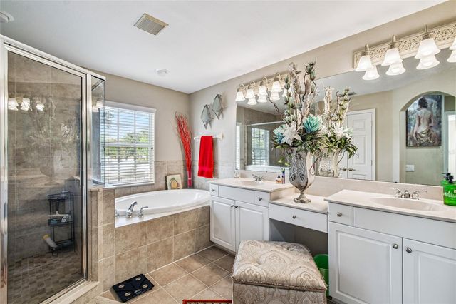 11601 HIGHBURY WAY, Tampa, FL 33626