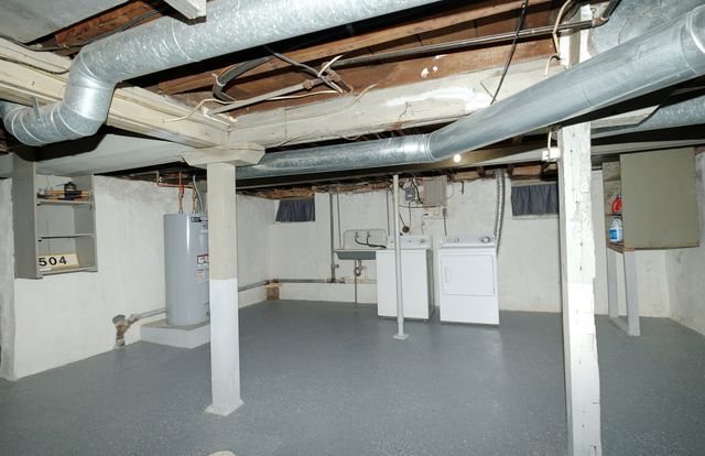 504 N 4th Street, Clinton, IA 52732