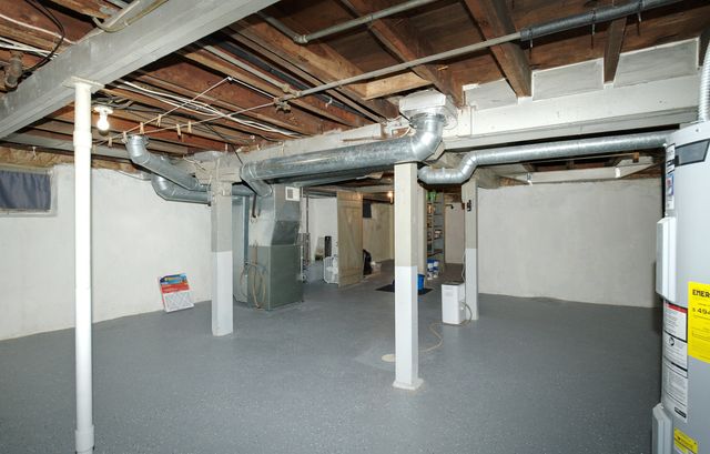 504 N 4th Street, Clinton, IA 52732