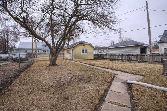 504 N 4th Street, Clinton, IA 52732