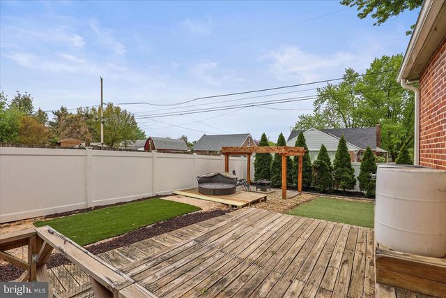 700 S ROYAL ST, York, PA 17402