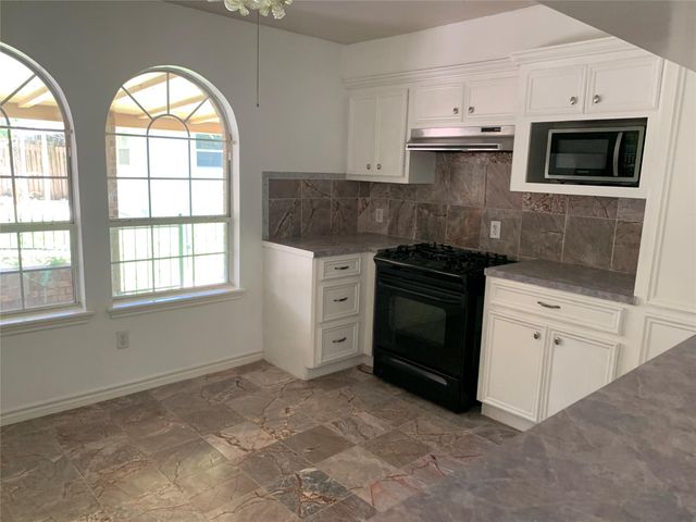 4722 Woodside Street, Houston, TX 77023