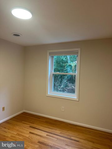 3377 ARDLEY CT, Falls Church, VA 22041