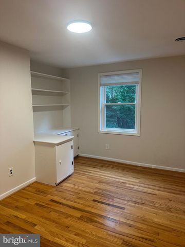 3377 ARDLEY CT, Falls Church, VA 22041