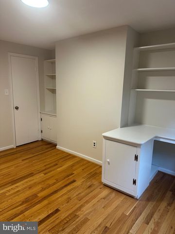 3377 ARDLEY CT, Falls Church, VA 22041