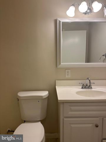 3377 ARDLEY CT, Falls Church, VA 22041