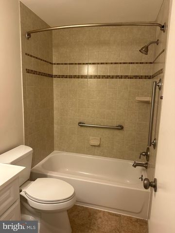 3377 ARDLEY CT, Falls Church, VA 22041