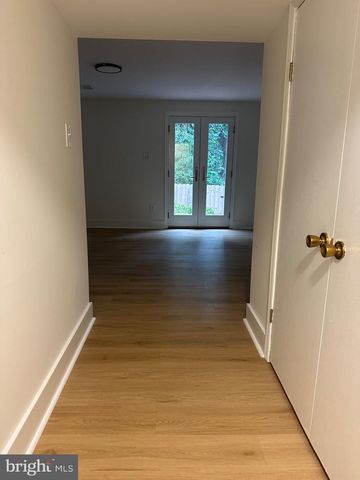 3377 ARDLEY CT, Falls Church, VA 22041