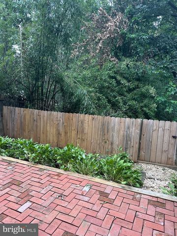 3377 ARDLEY CT, Falls Church, VA 22041
