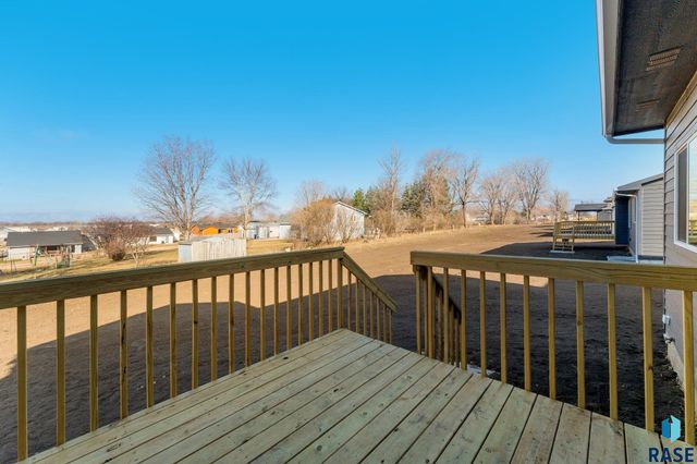 5500 E Brennan Dr, Sioux Falls, SD 57110
