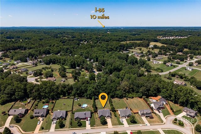 621 Lake Vista Drive Drive, Jefferson, GA 30549