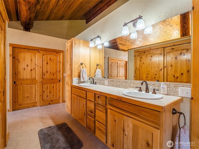 22525 Highway 20, Okanogan, WA 98840