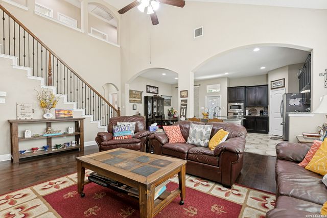 416 Trotti Cv, Cibolo, TX 78108