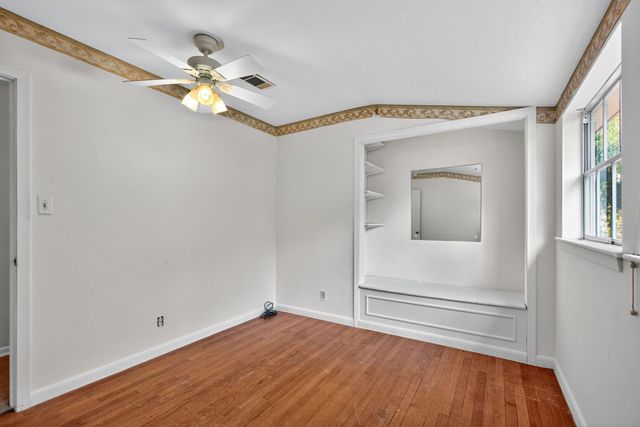 444 Southern Oaks Drive, Lake Jackson, TX 77566