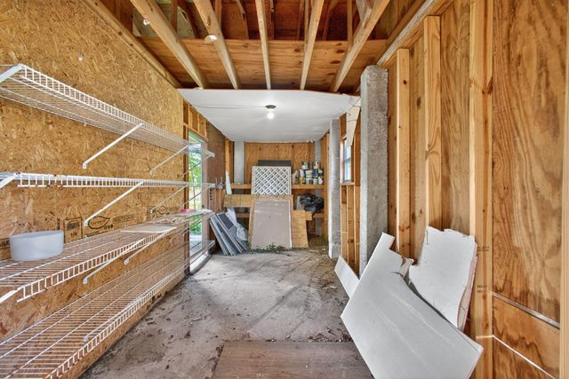 444 Southern Oaks Drive, Lake Jackson, TX 77566