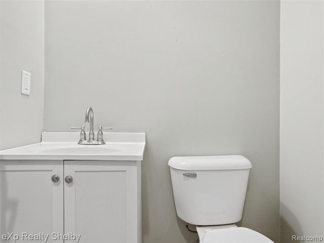 41670 Amberly Drive, Clinton Township, MI 48038