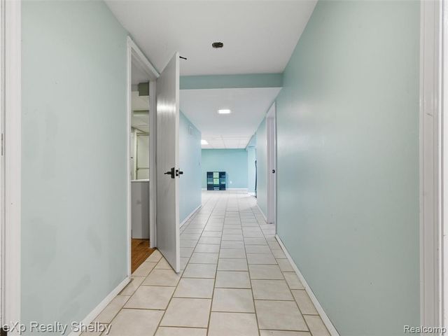 41670 Amberly Drive, Clinton Township, MI 48038