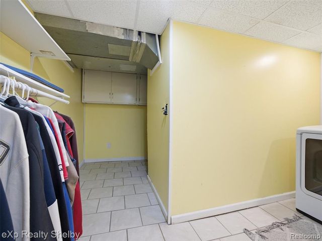 41670 Amberly Drive, Clinton Township, MI 48038