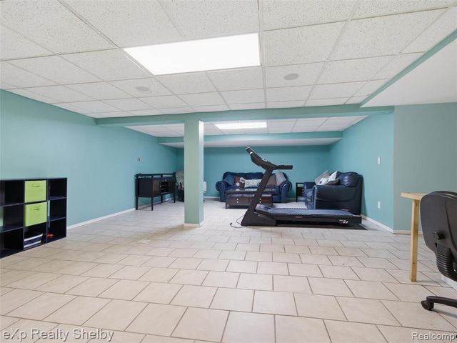 41670 Amberly Drive, Clinton Township, MI 48038