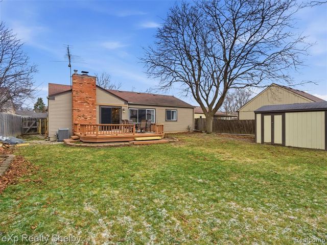 41670 Amberly Drive, Clinton Township, MI 48038