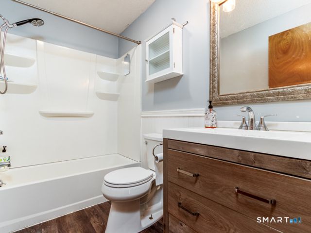 4 Mulberry Lane 4, Glastonbury, CT 06033
