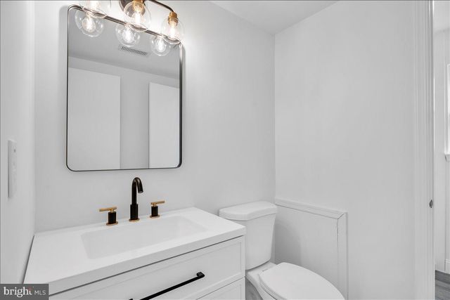 38 PINECREST DR, Woodbury, NJ 08096