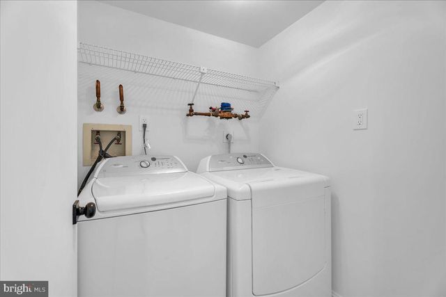 38 PINECREST DR, Woodbury, NJ 08096