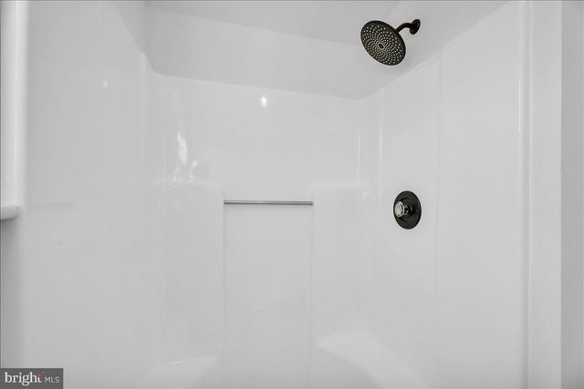 38 PINECREST DR, Woodbury, NJ 08096