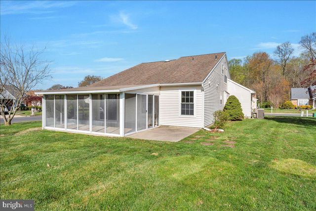 38 PINECREST DR, Woodbury, NJ 08096