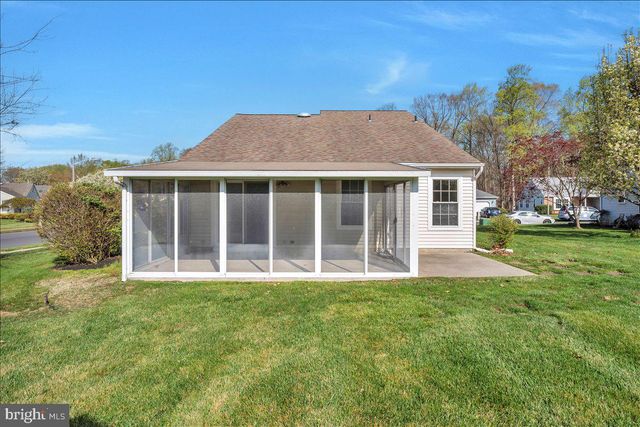 38 PINECREST DR, Woodbury, NJ 08096