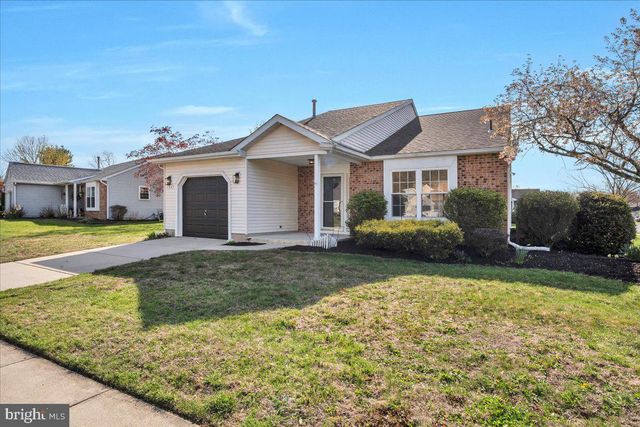 38 PINECREST DR, Woodbury, NJ 08096